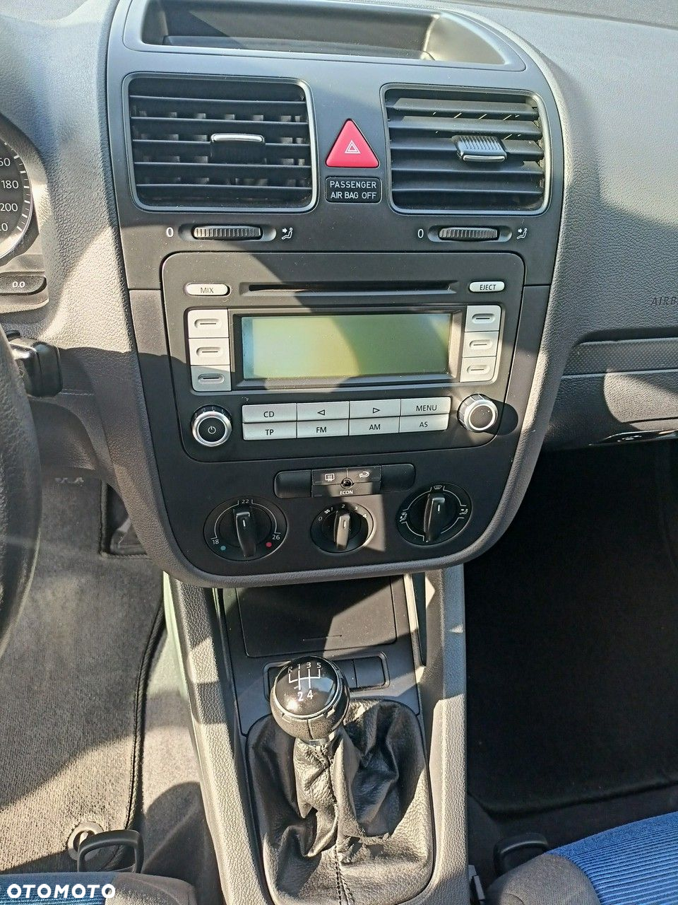 Volkswagen Golf - 17