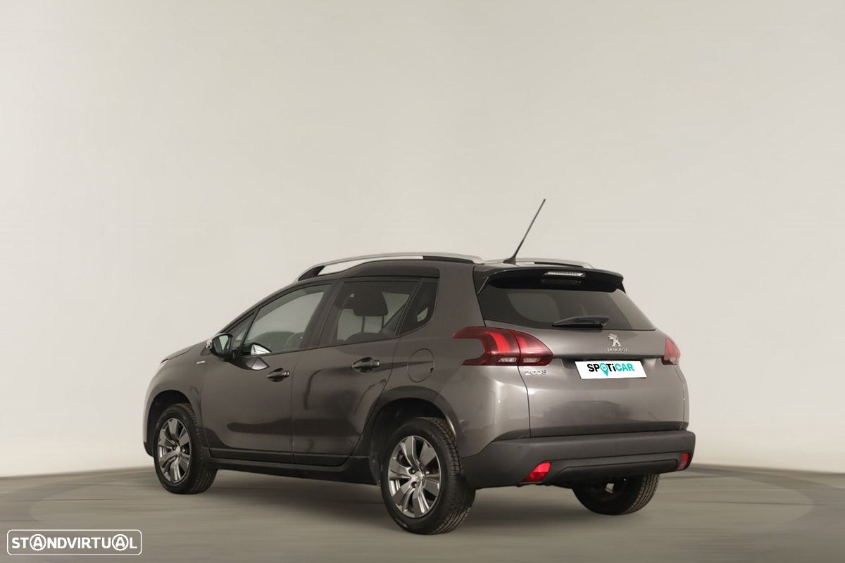 Peugeot 2008 1.2 PureTech Style - 3