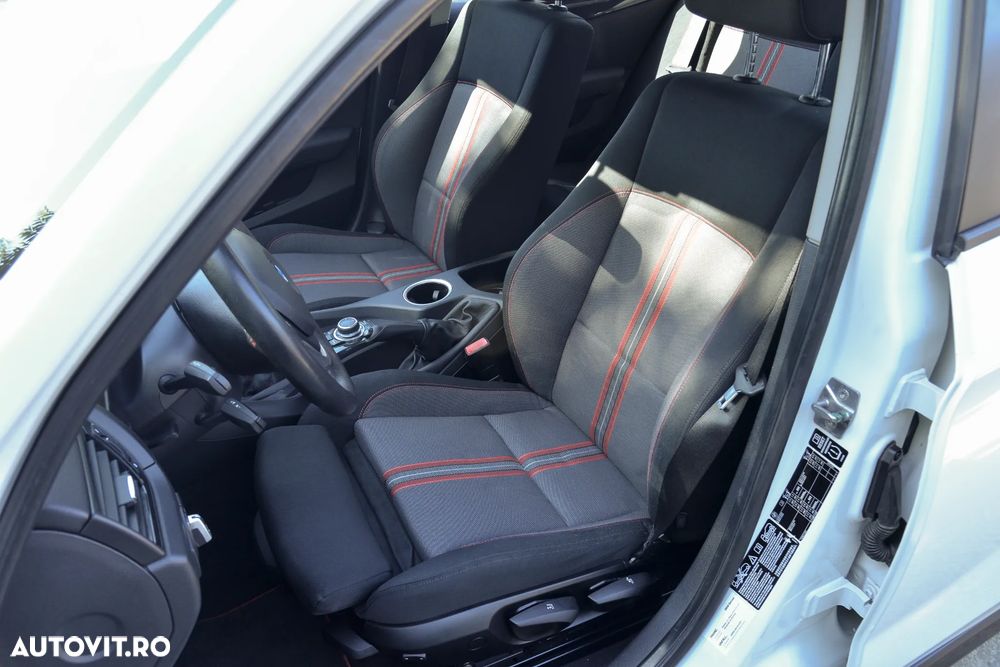 BMW X1 xDrive18d - 12