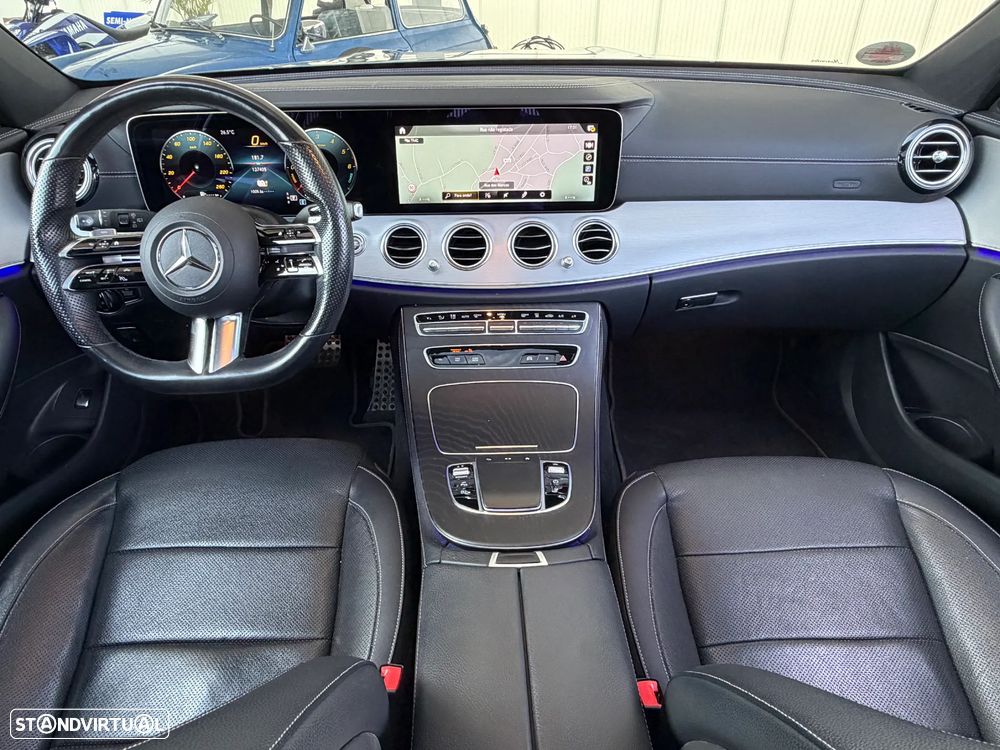 Mercedes-Benz E 300 de 4Matic 9G-TRONIC AMG Line - 11