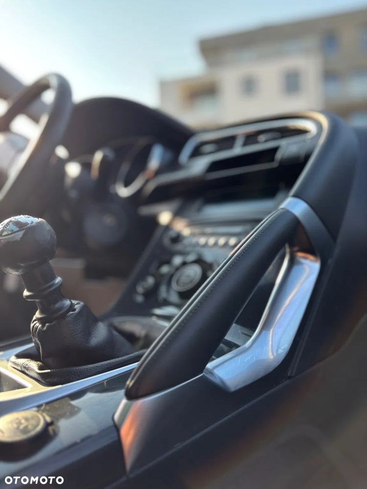 Peugeot 3008 - 8