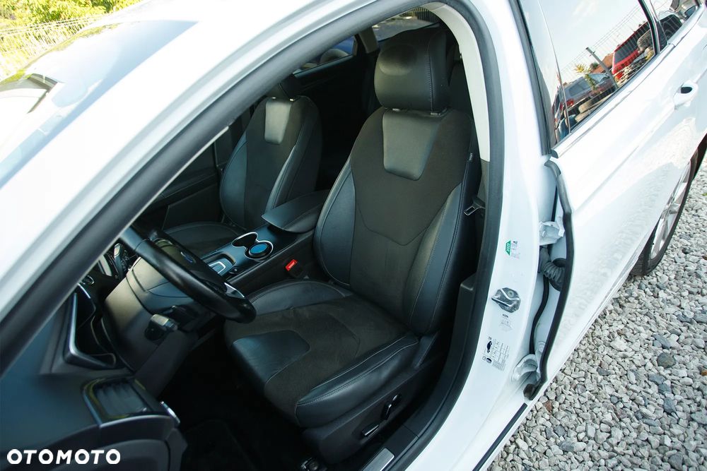 Ford Mondeo 2.0 EcoBlue Titanium - 19