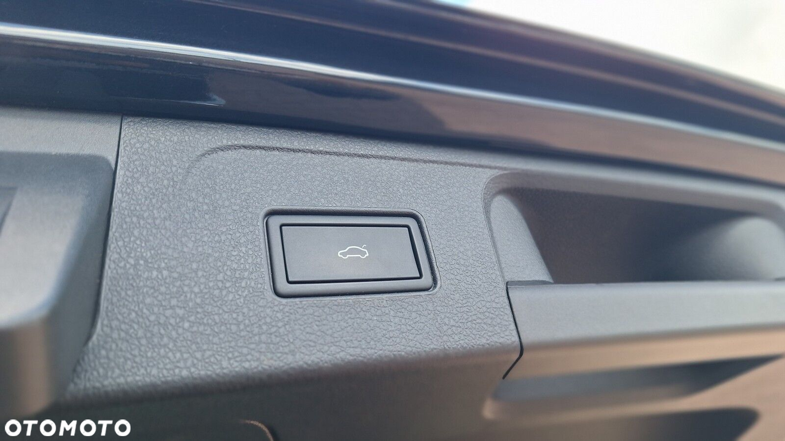 Volkswagen Passat - 12