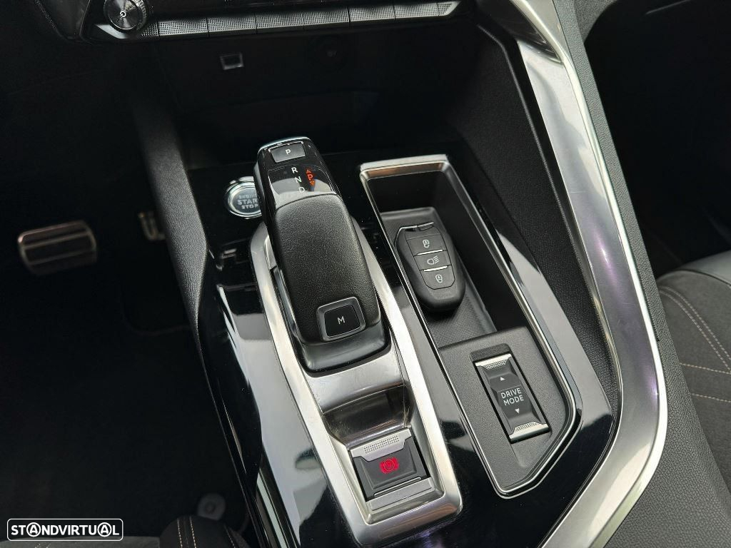 Peugeot 3008 1.5 BlueHDi GT Line EAT8 - 11
