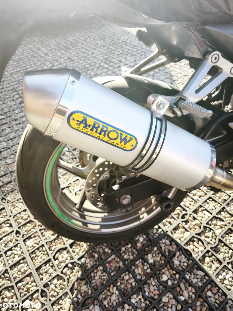 Kawasaki ZR - 6