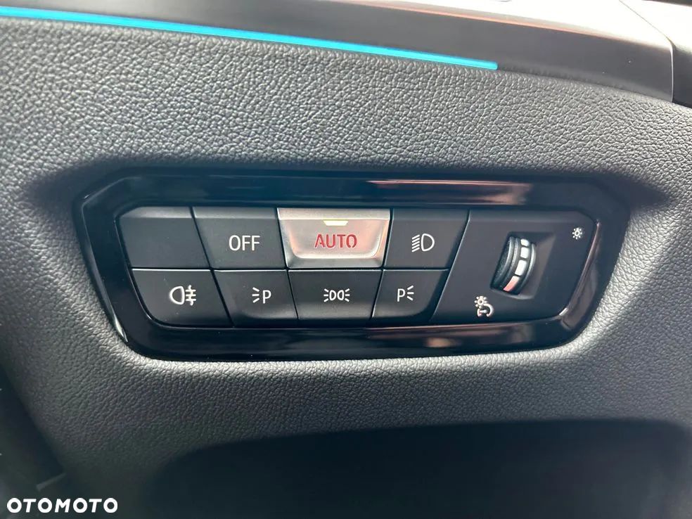 BMW Seria 3 - 30