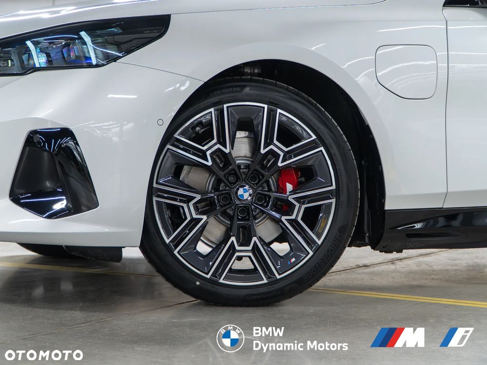 BMW Seria 5 530e xDrive PHEV M Sport - 10