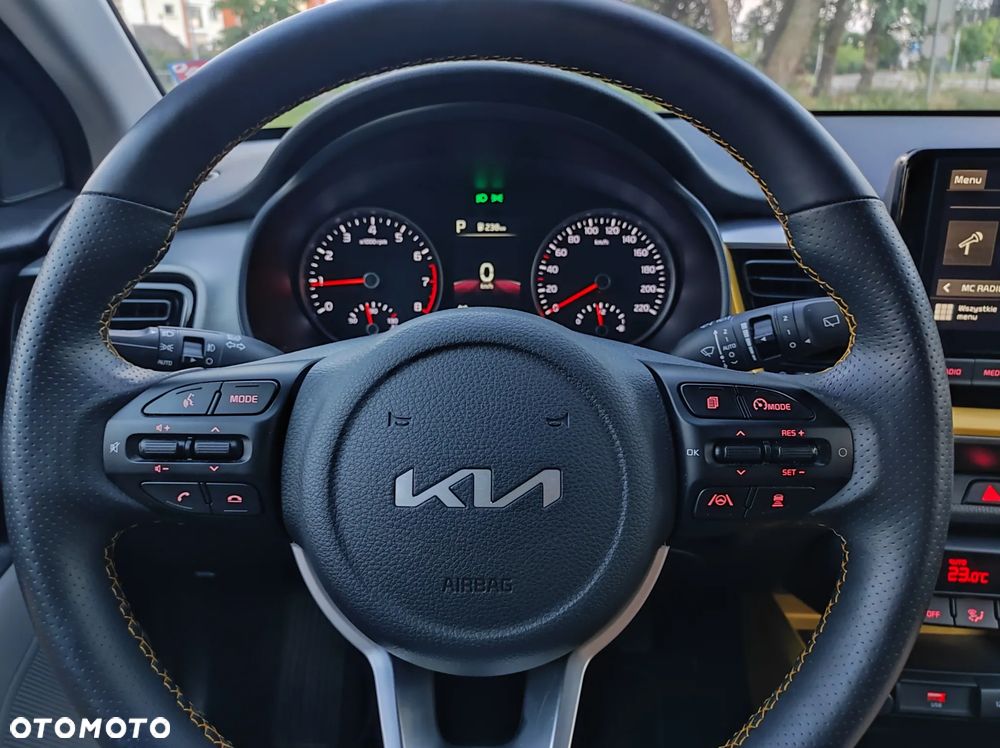 Kia Stonic 1.0 T-GDI L Business Line DCT - 16