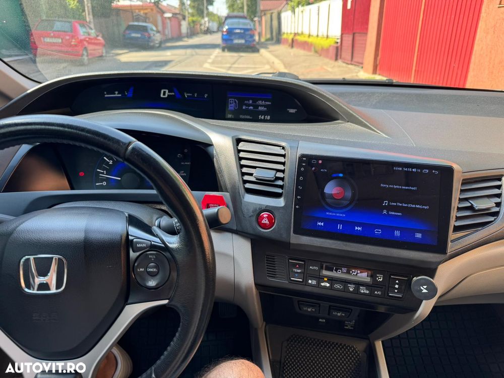 Honda Civic 1.8 MT ES - 6