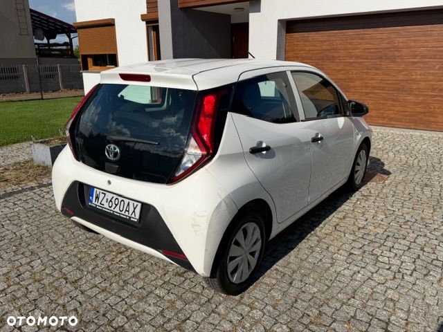 Toyota Aygo x - 4