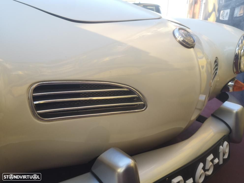 VW Karmann Ghia - 16