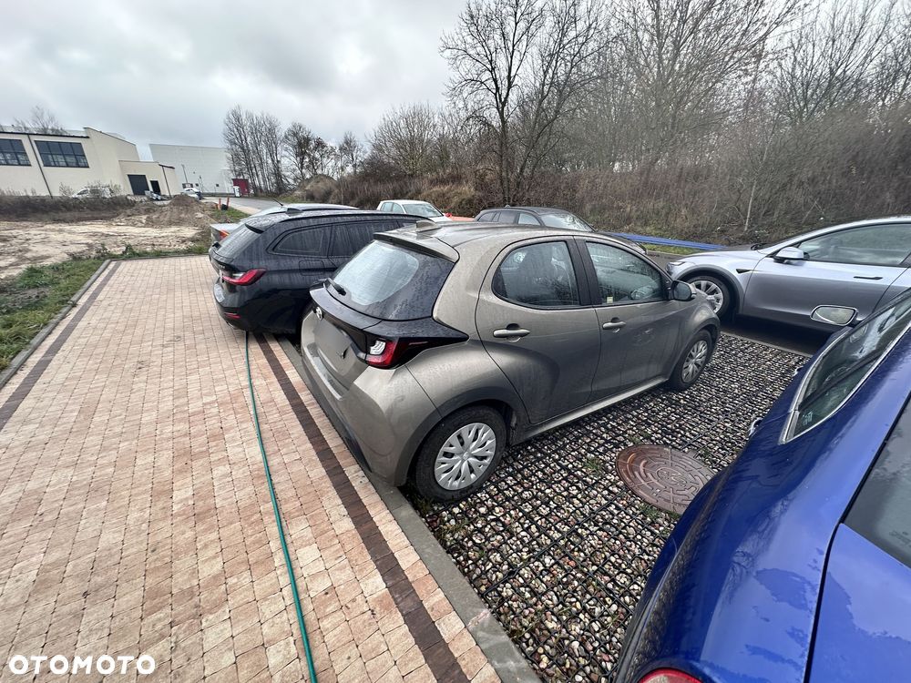 Toyota Yaris 1.5 Comfort - 4