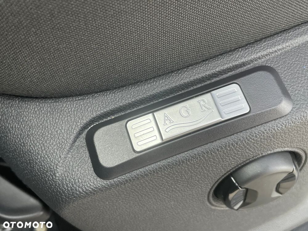Ford Tourneo Connect 1.5 EcoBoost Titanium - 21