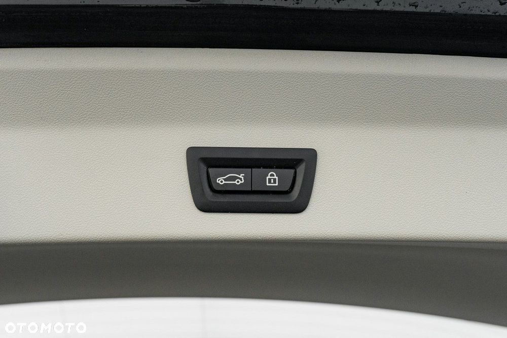 BMW X3 xDrive25d Advantage - 28