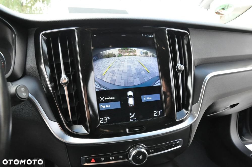 Volvo V60 D3 SCR Momentum - 32