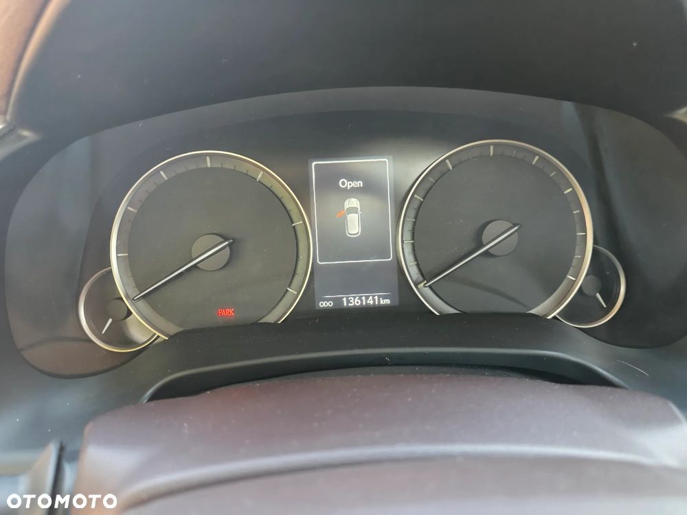 Lexus RX - 16
