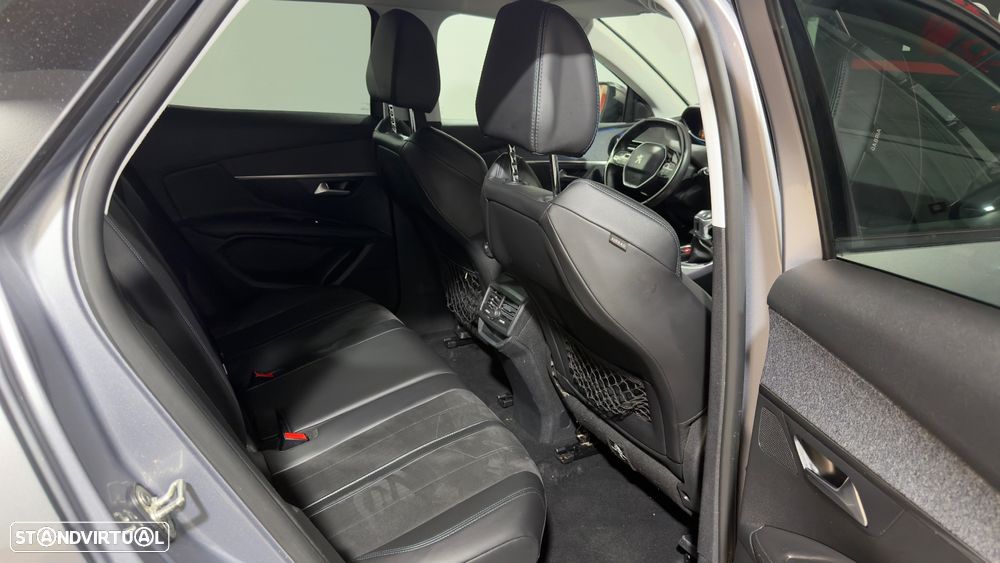 Peugeot 3008 PureTech 130 Stop & Start GPF Crossway - 17