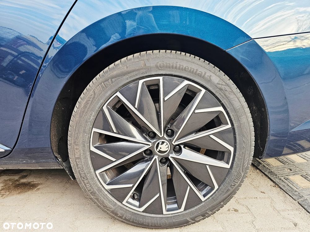 Skoda Superb 2.0 TDI SCR 4x4 L&K DSG - 17