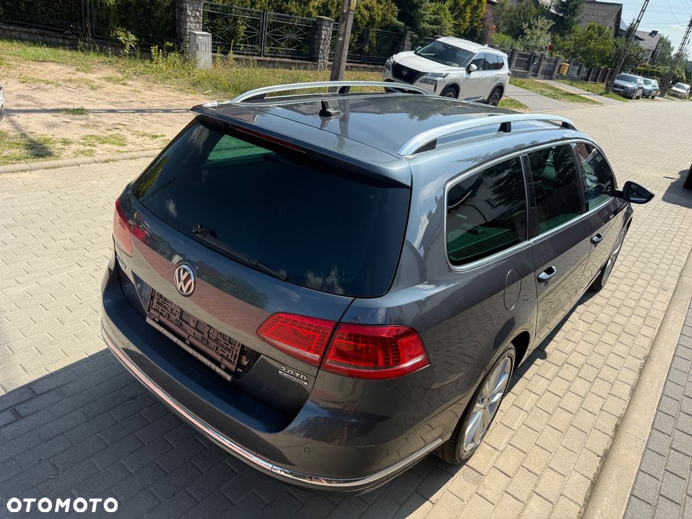 Volkswagen Passat 2.0 TDI DSG BlueMotion Technology R-Line - 10