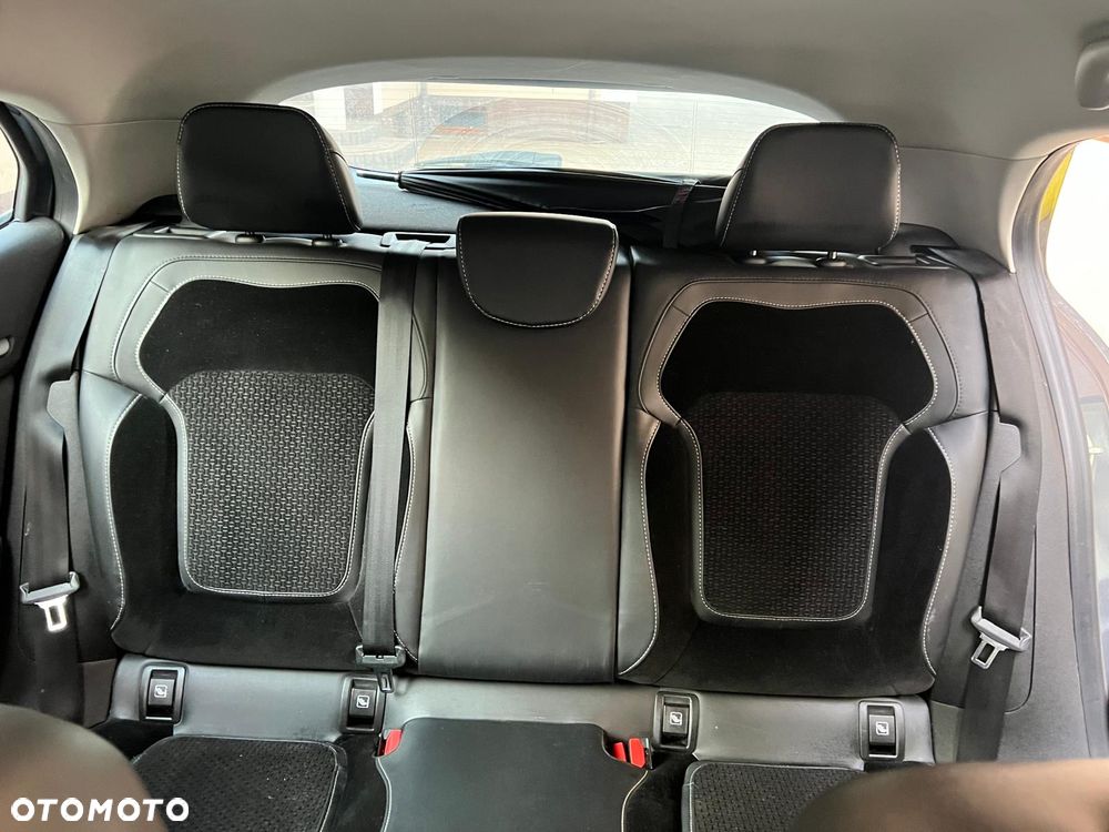 Renault Megane 1.5 dCi Intens EDC - 10