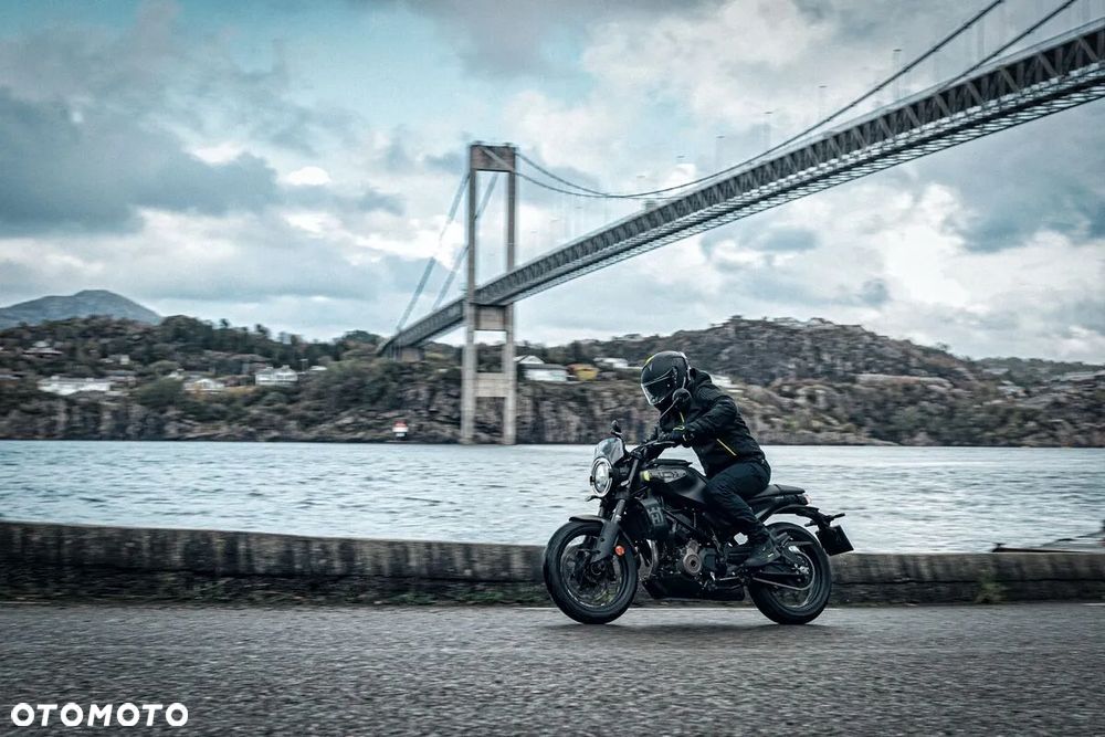 Husqvarna Svartpilen - 2