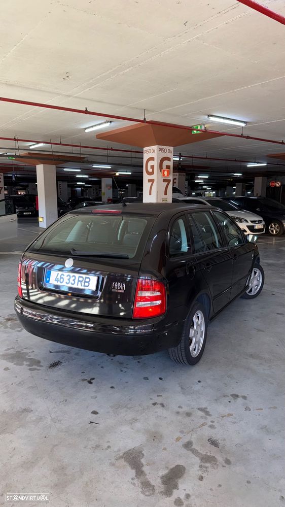 Skoda Fabia Break 1.4 Elegance AR8 - 20