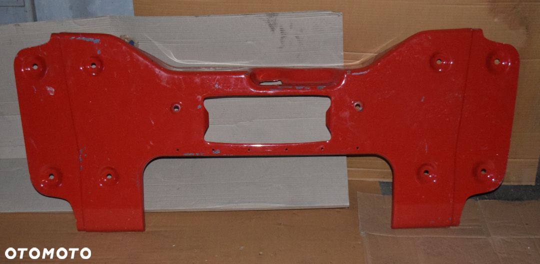 ZDERZAK ŚRODKOWY METALOWY ŚRODEK MAN TGA TGS - 1