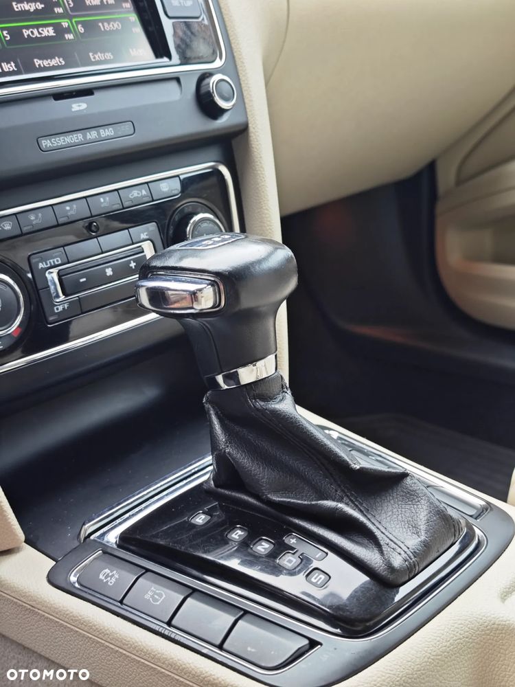 Skoda Superb 2.0 TDI 4x4 Platinum DSG - 10