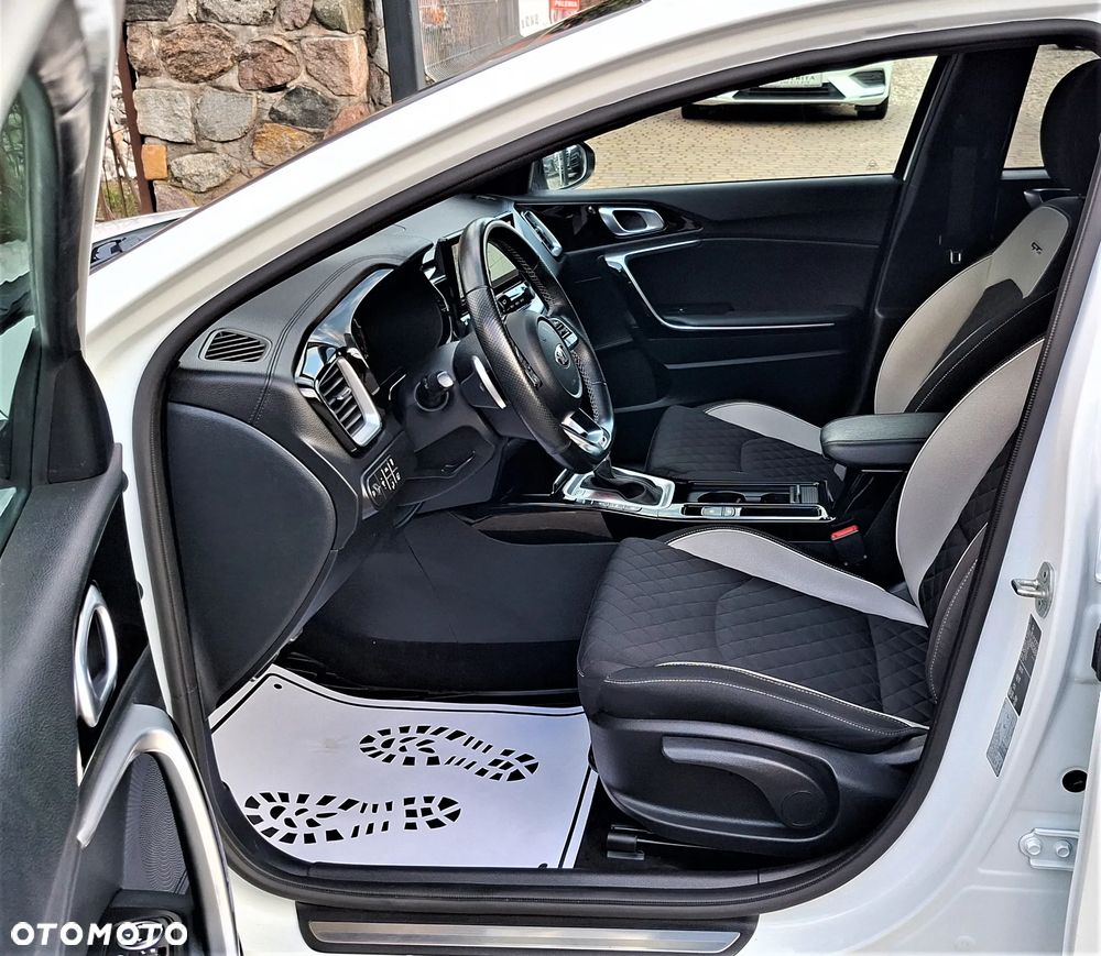 Kia Ceed 1.5 T-GDI DCT7 OPF GT Line - 18