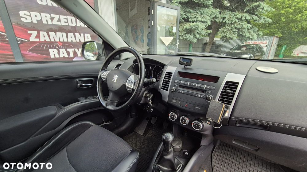 Peugeot 4007 - 16