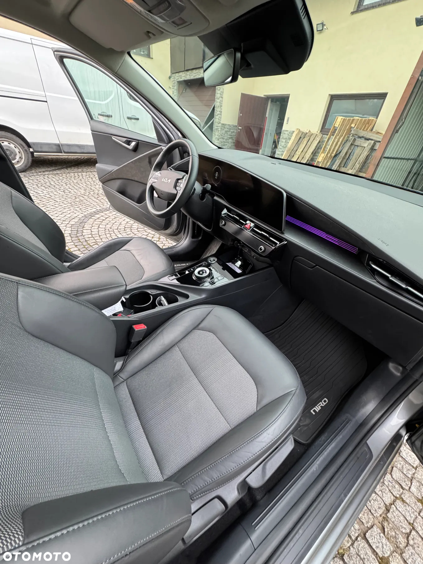 Kia Niro e-Niro 64kWh L - 13