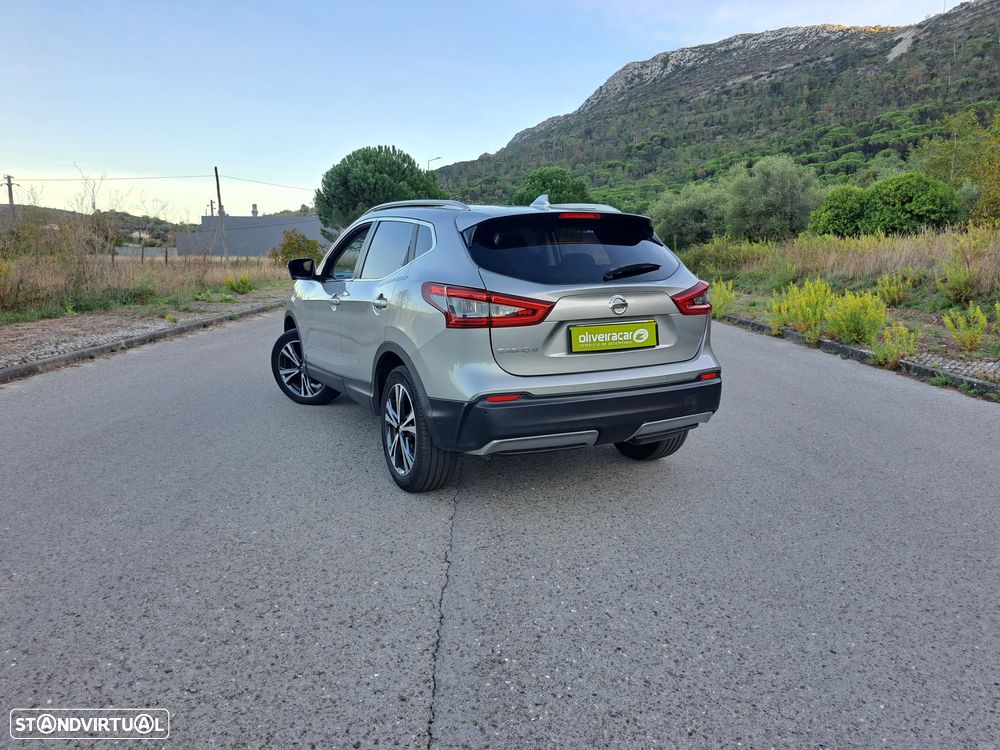 Nissan Qashqai 1.5 dCi N-Connecta J18+Led - 34