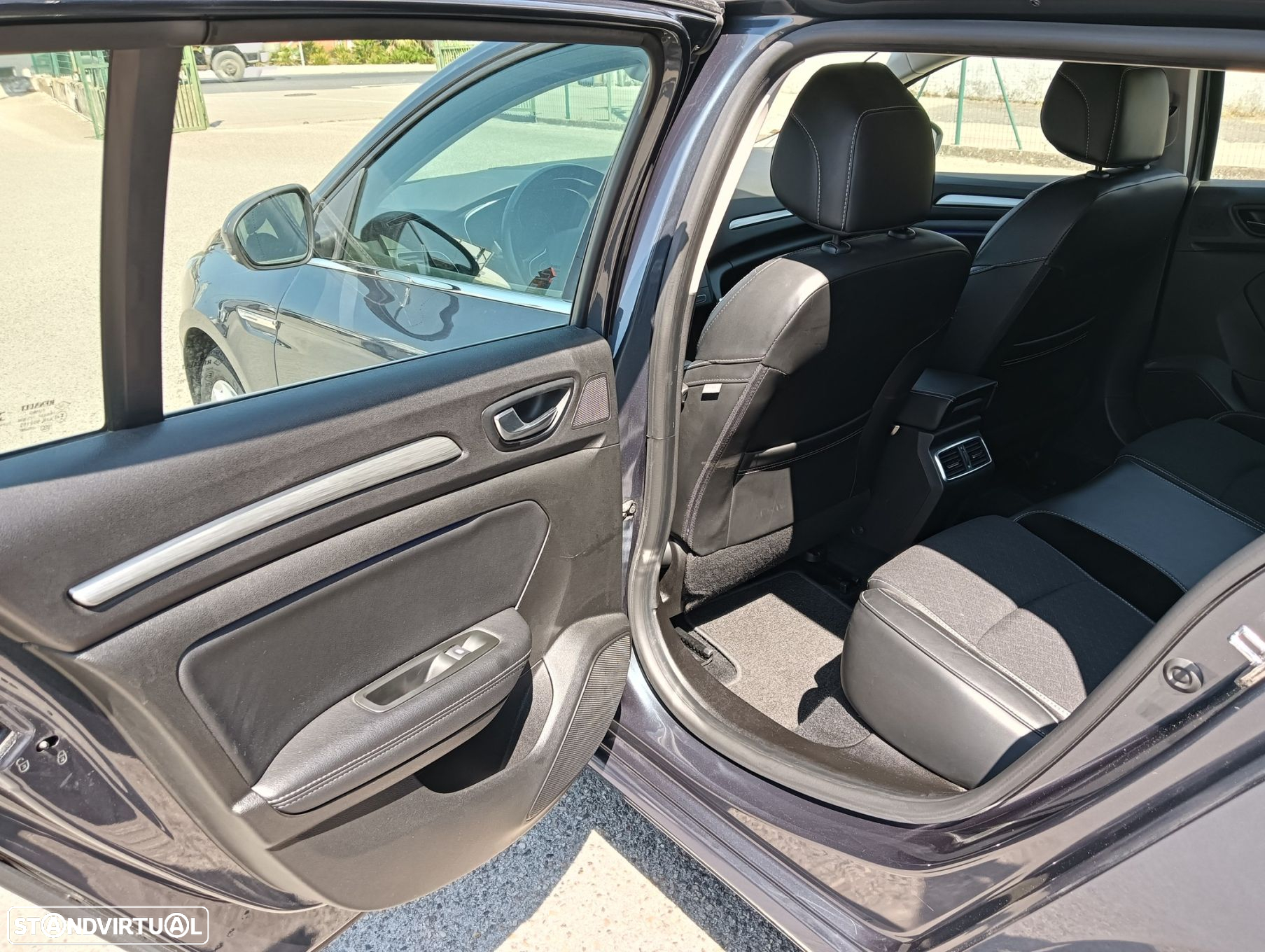 Renault Mégane Sport Tourer 1.5 dCi Intens - 18