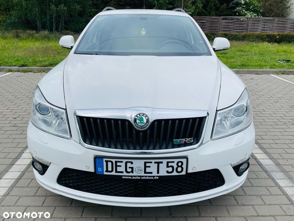 Skoda Octavia 2.0 TDI CR DPF DSG RS - 8