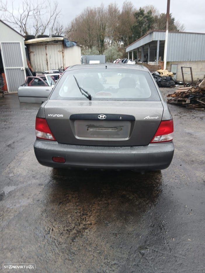 Hyunday Accent ano 2000 para peças - 3