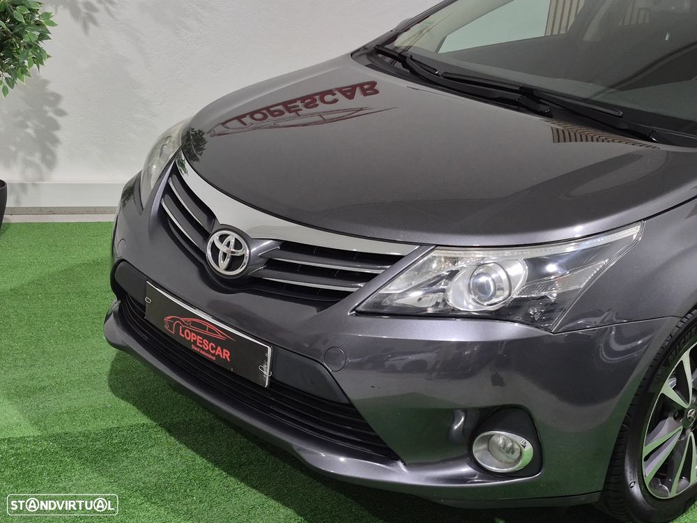 Toyota Avensis SW 2.0 D-4D Exclusive +GPS - 3