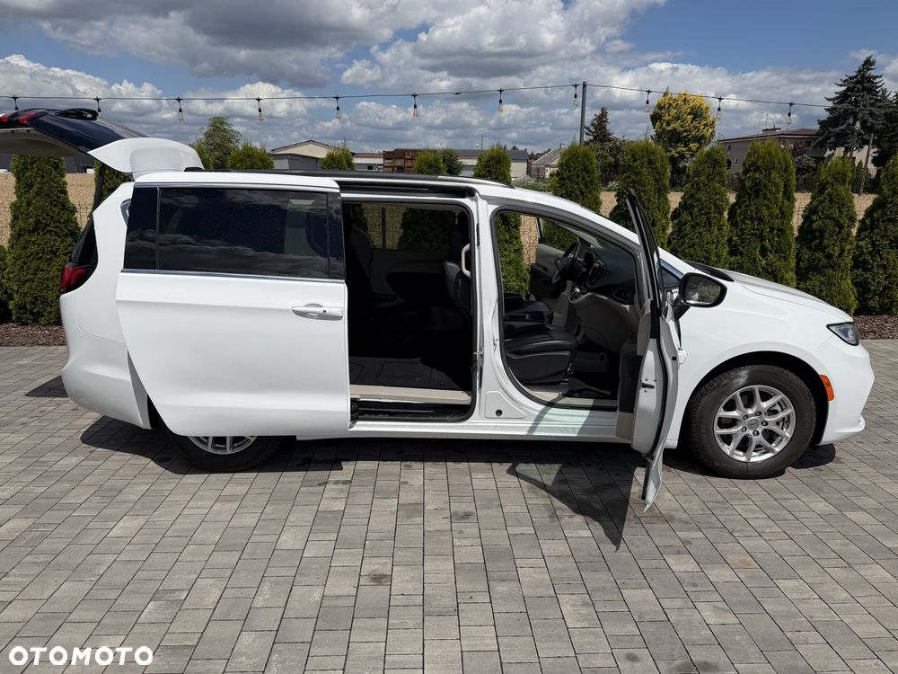 Chrysler Pacifica - 7