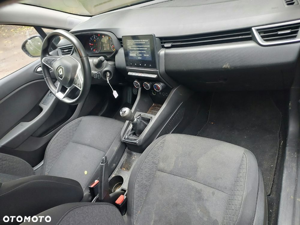 Renault Clio - 16