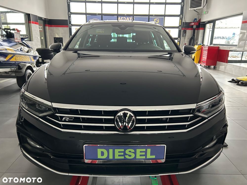 Volkswagen Passat Variant 2.0 TDI SCR Highline - 11