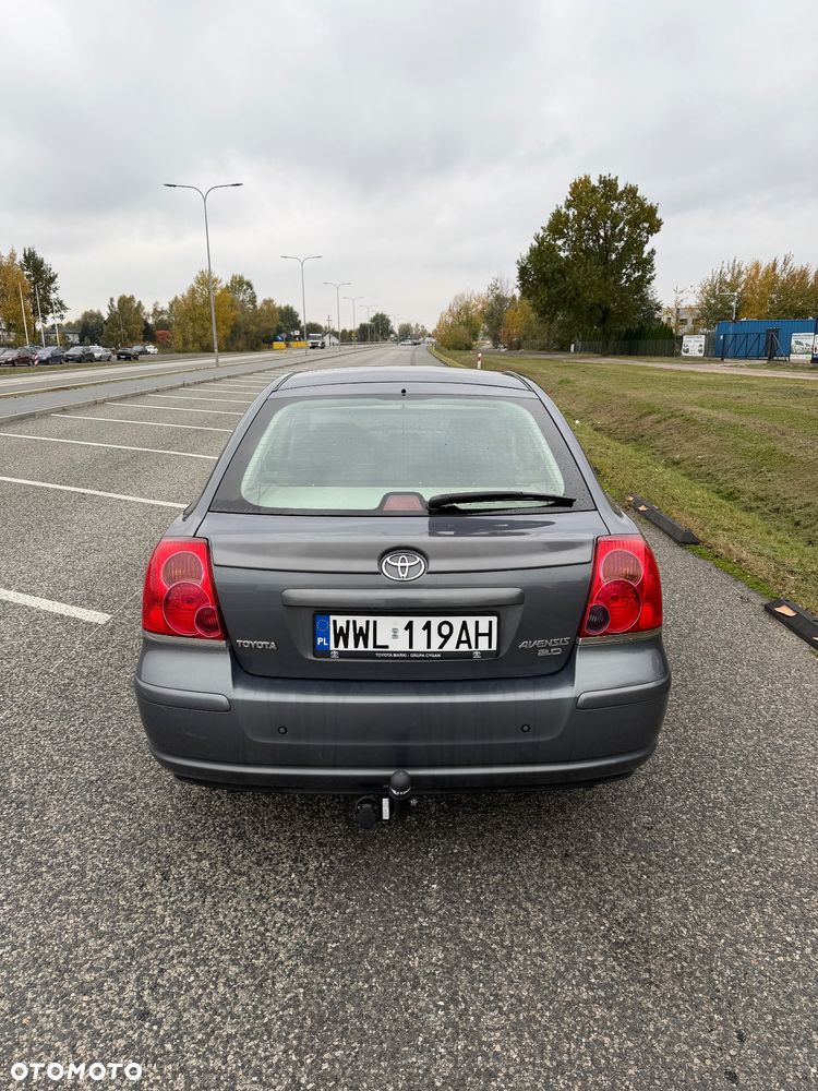 Toyota Avensis 2.0 VVT-i Prestige - 4