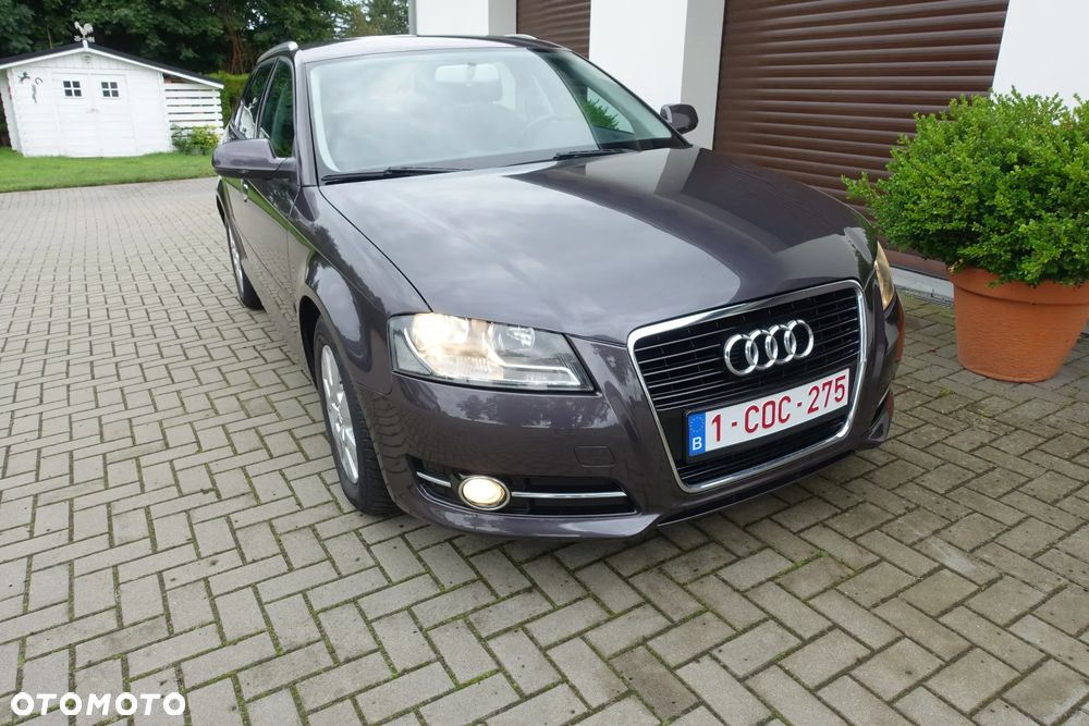 Audi A3 Sportback 1.6 TDI DPF Ambition - 9