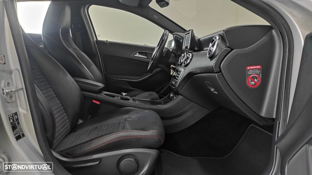 Mercedes-Benz A 200 CDi BE AMG Line Aut. - 22