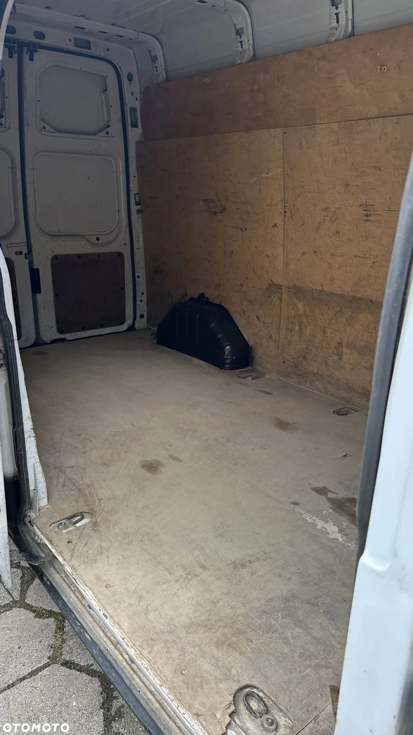 Ford Transit - 13