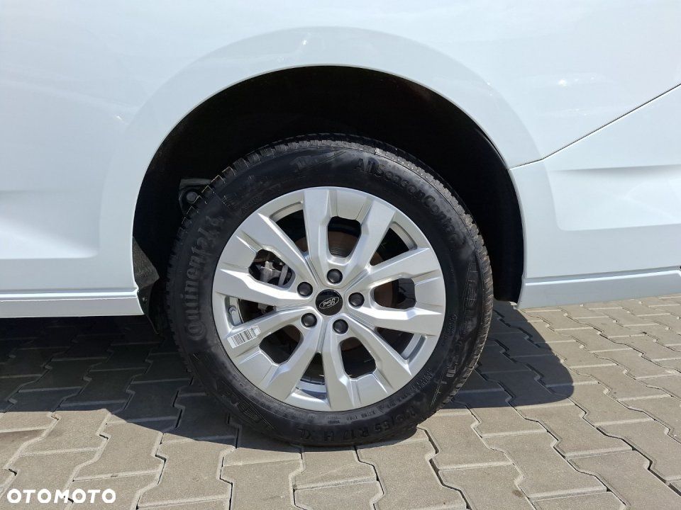Ford Transit Connect - 19