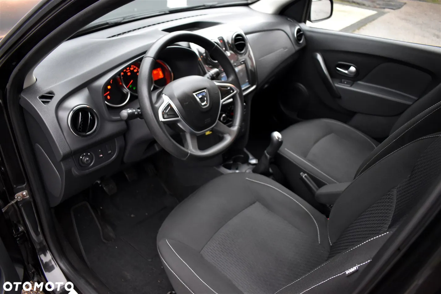 Dacia Sandero 0.9 TCe Laureate S&S - 12