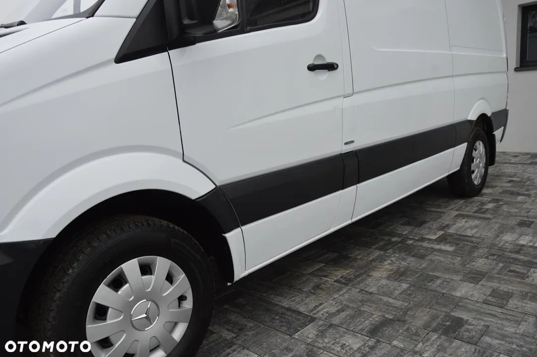 Mercedes-Benz Sprinter - 30