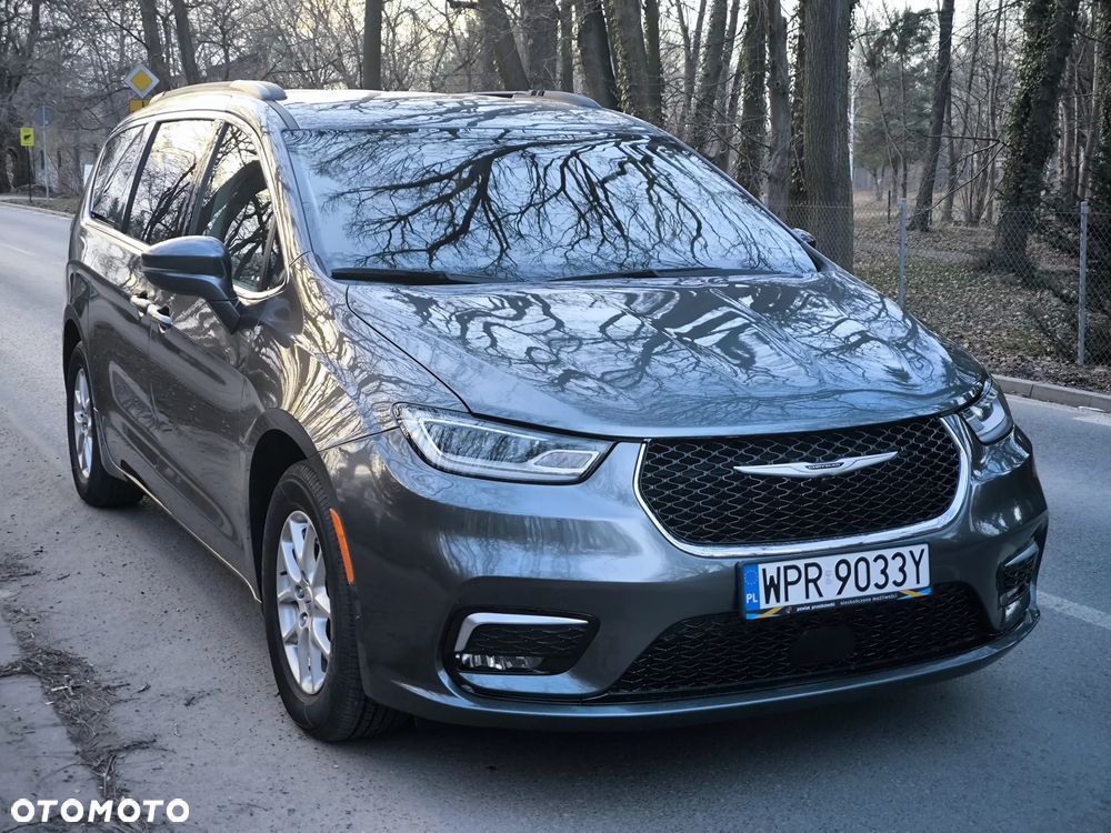 Chrysler Pacifica - 10