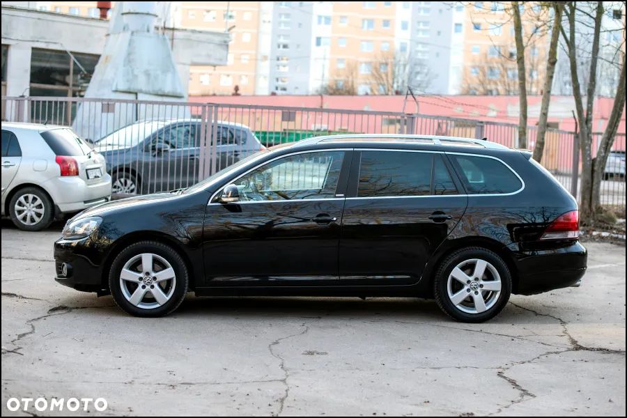 Volkswagen Golf - 3