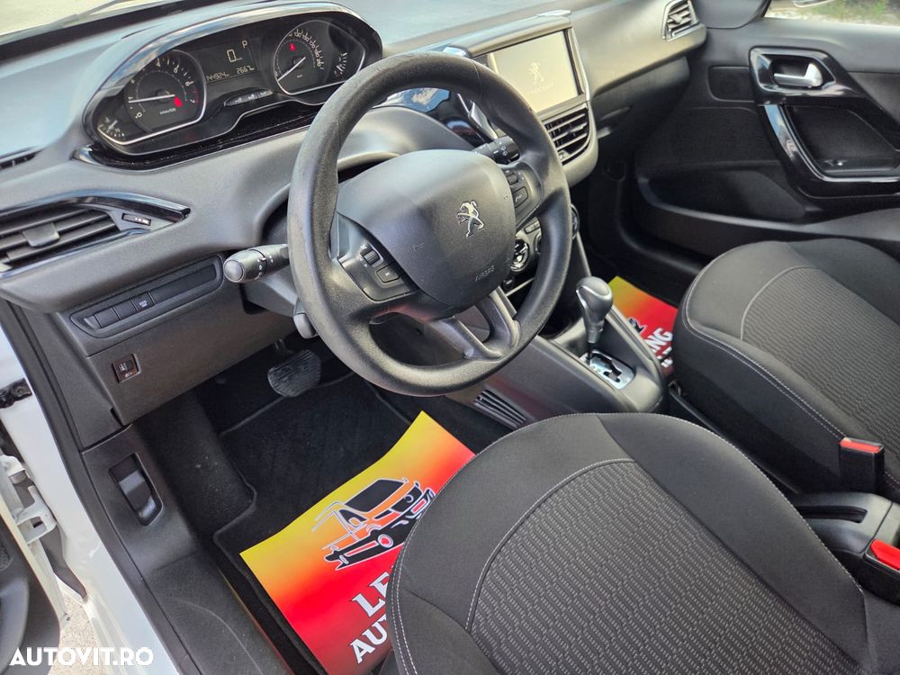 Peugeot 208 PureTech 110 Stop & Start EAT6 Allure - 22