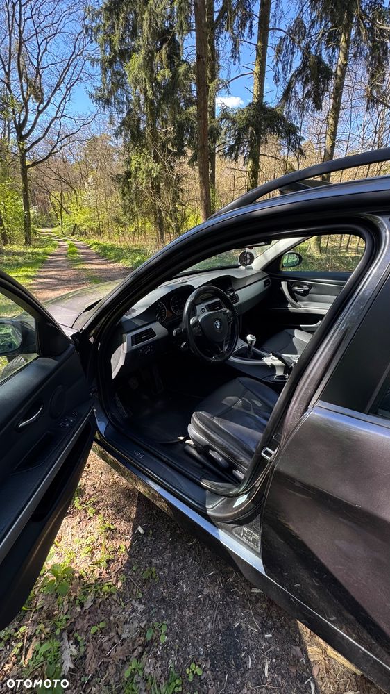 BMW Seria 3 320d - 5